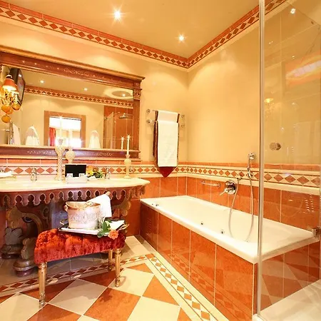 Отель Grand Du Golf & Palace