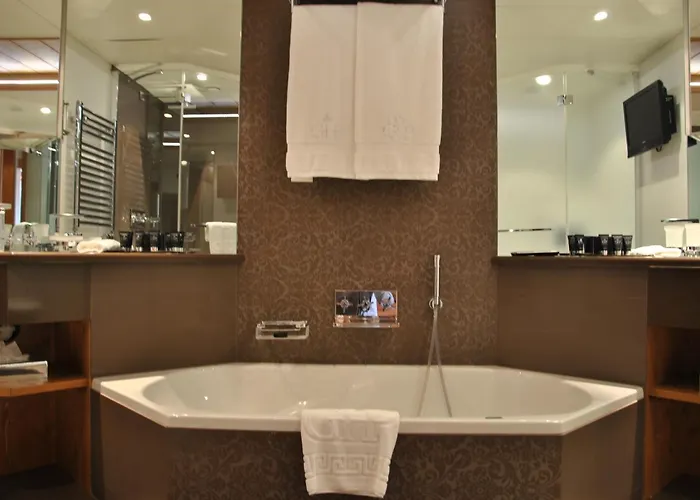 Grand Du Golf & Palace Szálloda