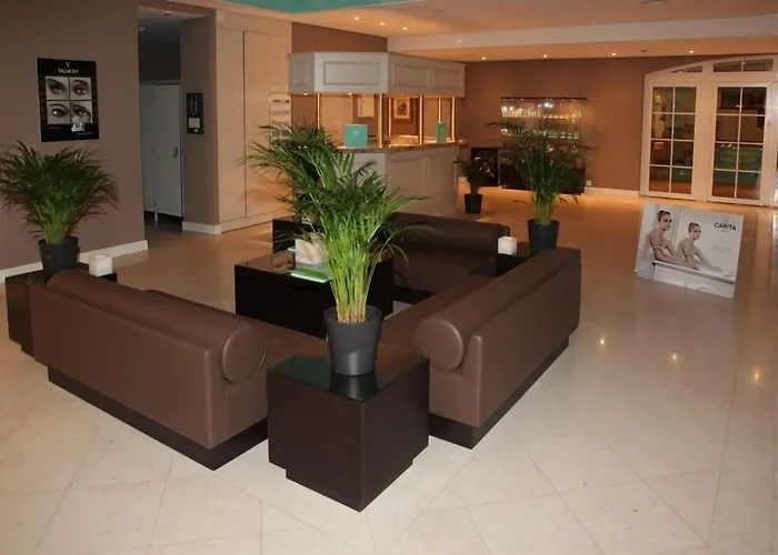 Grand Du Golf & Palace Szálloda 5*